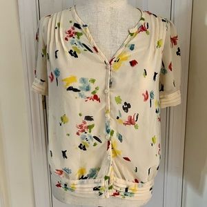Beautiful floral short sleeved blouse